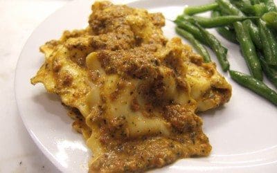 Cheese Ravioli with Roasted Red Pepper and Pistachio Pesto